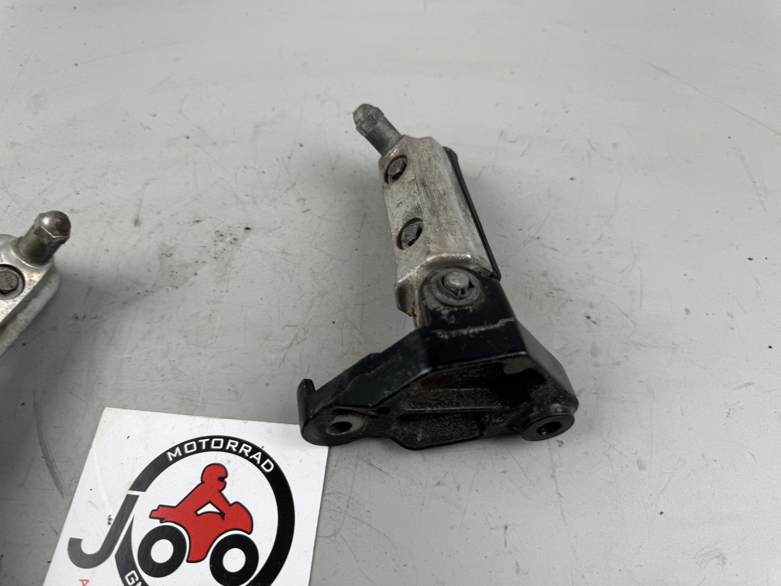 Honda CB750 Sevenfifty RC42 Fußrastenanlage Foot Steps Hangers vorne front