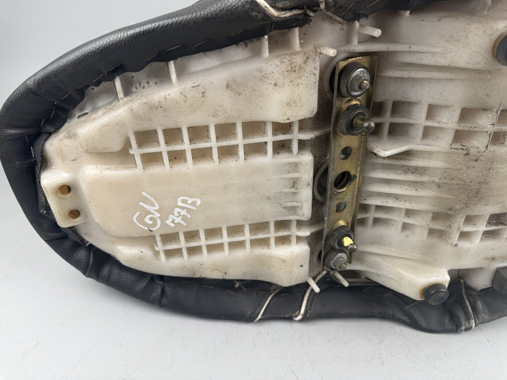 Suzuki GSF600 GN77B Bandit Sitzbank Sitzkissen Seat Sitz Fahrer Beifahrer