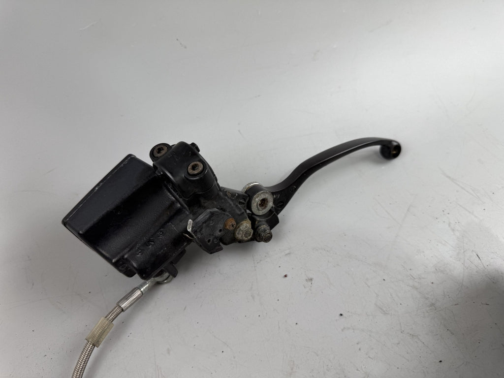 Triumph Daytona 1200 T300D Bremsanlage Brake Bremse vorne front Sattel Pumpe