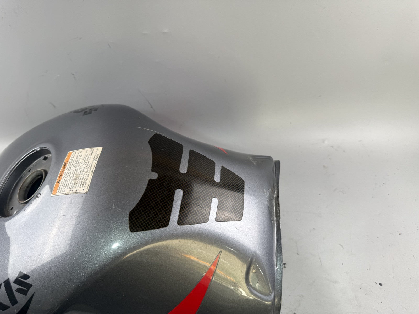 Suzuki GSX-R 600 SRAD AD 97-00 Tank Benzintank Fuel Gas Gasoline Kraftstoff