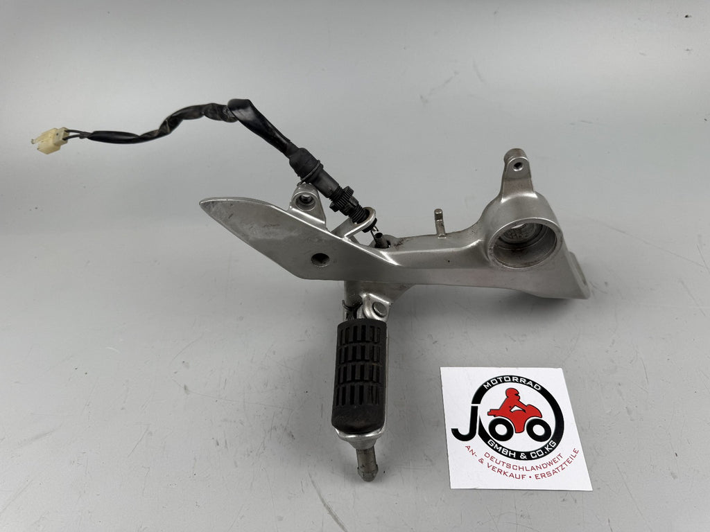 Honda VFR800 RC46 Fußrastenanlage Bremslichtschalter Footstep rechts right vorne