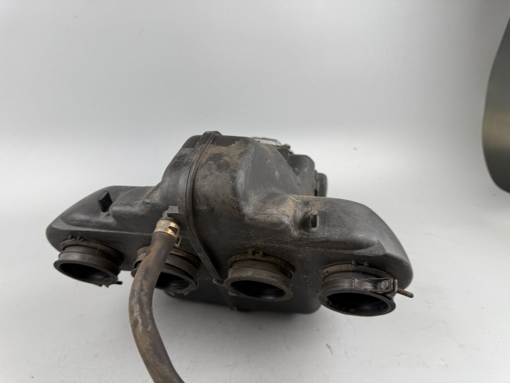 Suzuki GSX750 AE Inazuma Luftfilterkasten Airbox Ansaugung Vergaser