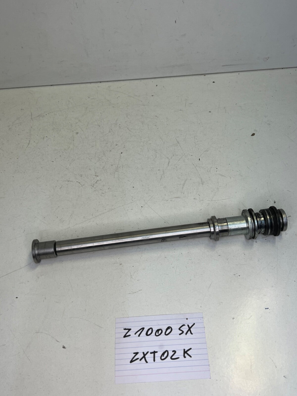 Kawasaki Z 1000 SX Ninja ZXT02K Hinterradachse Steckachse Hinten
