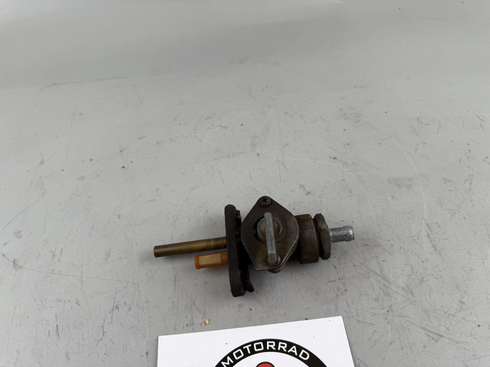 Suzuki DR 500 S DR500 Benzinhahn Tank Ventil