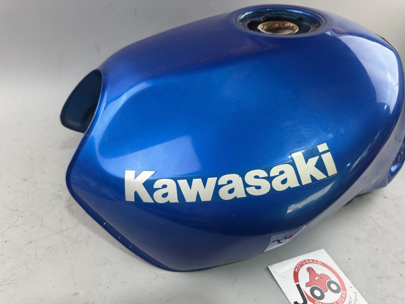 Kawasaki ZR-7 ZR750F Benzintank Tank Kraftstoff Fuel Gas Gasoline Treibstoff