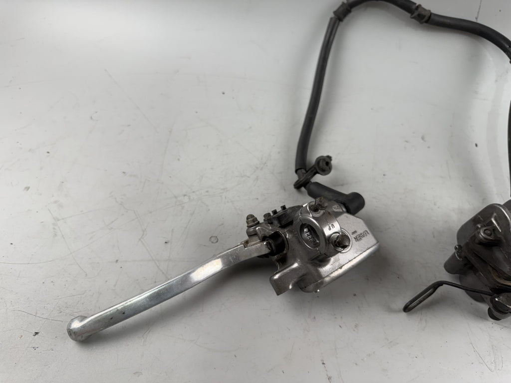 Honda NTV650 revere RC33 Bremsanlage Brake Bremse Sattel Pumpe vorne front
