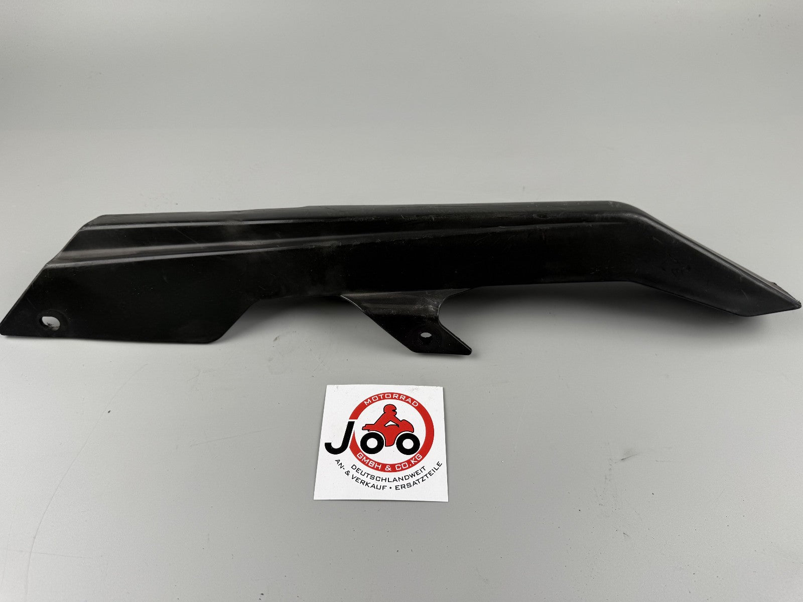 Suzuki GSF600 GN77B Kettenschutz Cover Abdeckung Verkleidung Chain