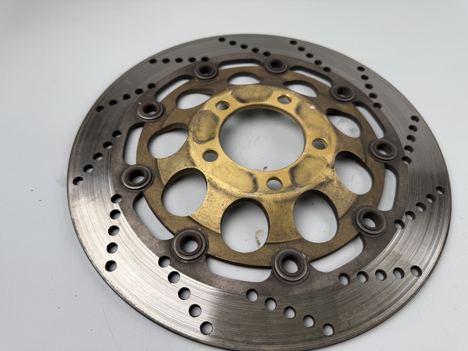 Suzuki GSF600 GN77B Bremsscheibe Brakedisc vorne front Reifen Bremse